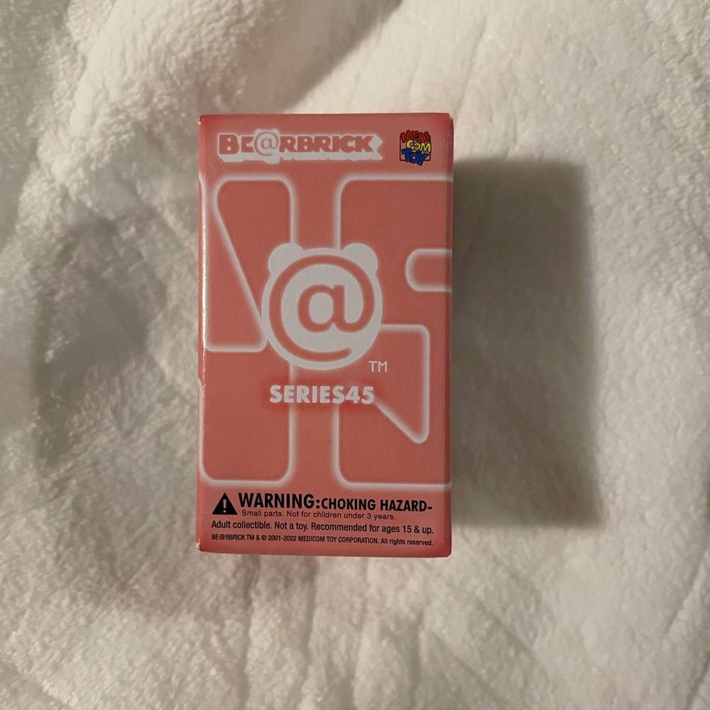 Be@rbrick series 45 brand new in box